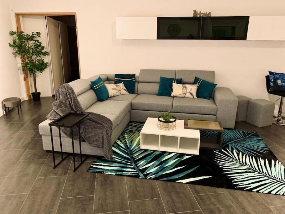 Grand Appartement 2 Chambres 5 Pers Max, Vue Panoramique Avec Parking Miluza Zewnętrze zdjęcie